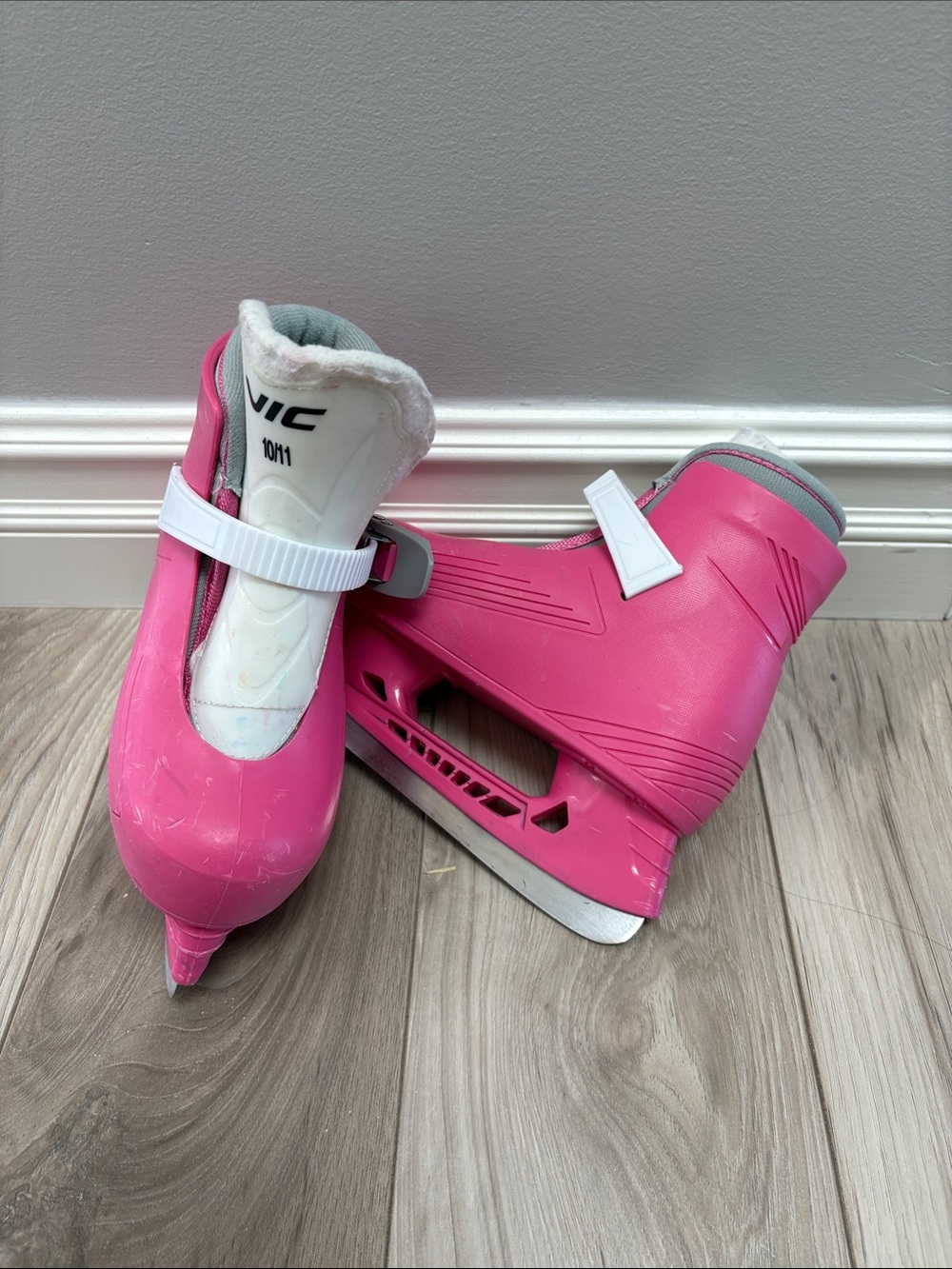 Vic lil pro recreational Pink Ice Skates (size 10-11)